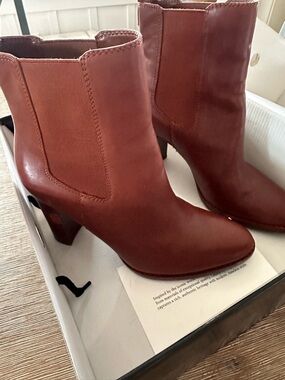Ralph Lauren Women’s Brown Leather Ankle Boots